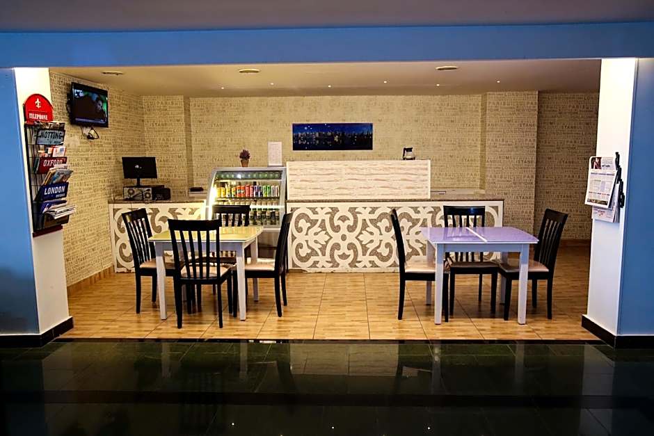 Mina Hotel