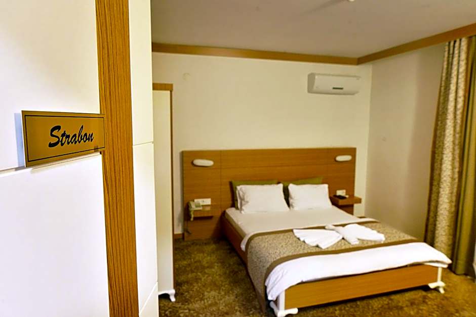 Uluhan Hotel
