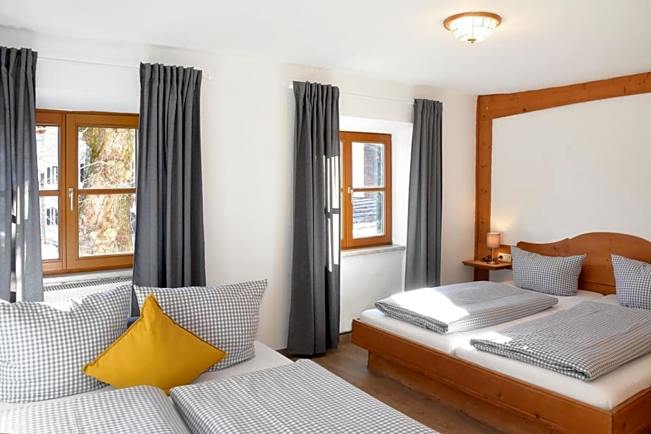 Alps Hostel