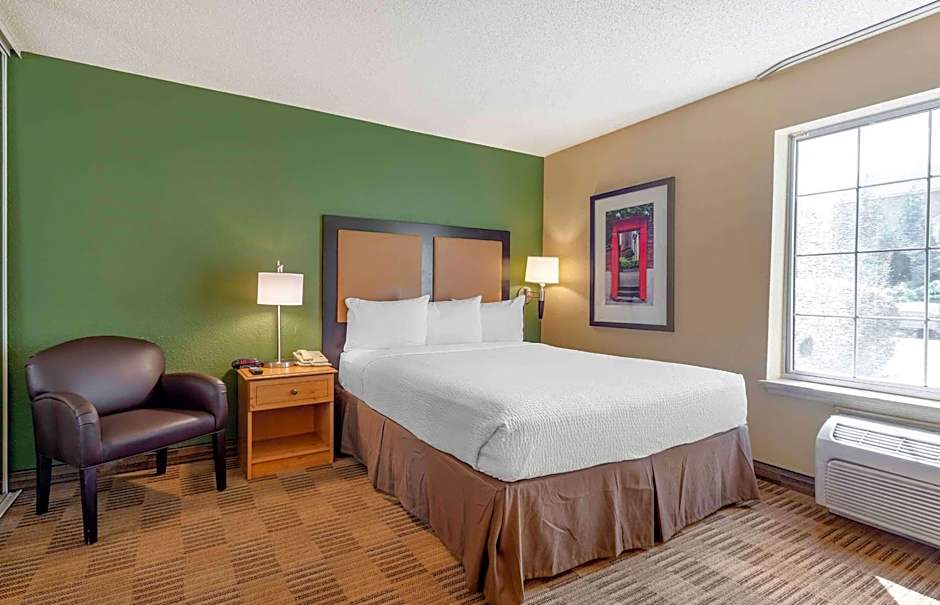 Extended Stay America Suites - Newark - Woodbridge