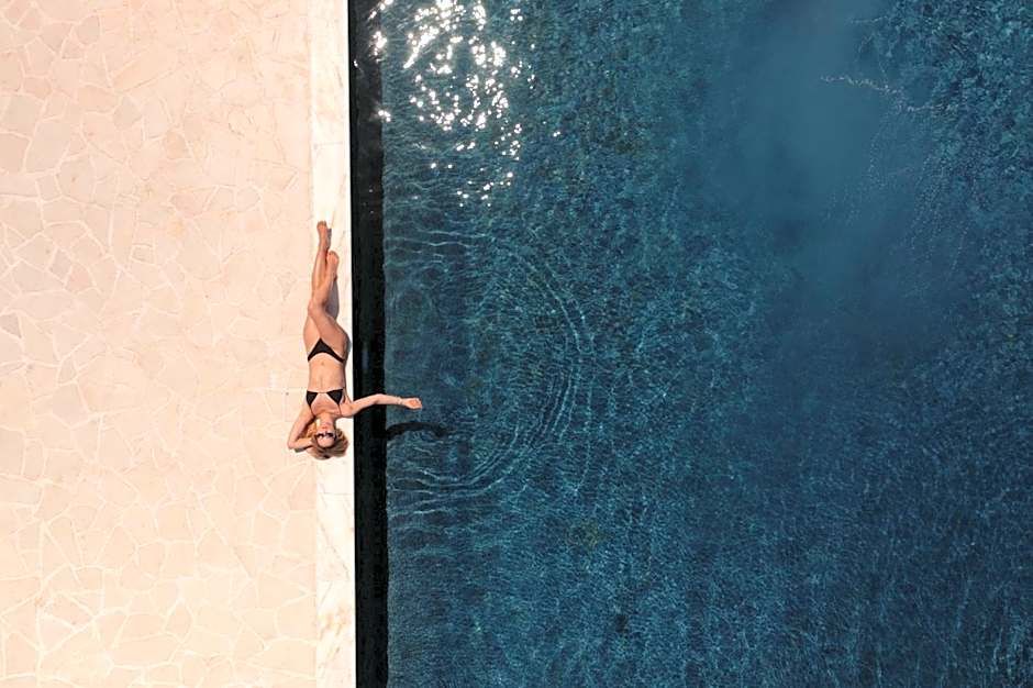 Black Rose Beach Suites