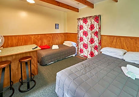 Triple Room with Shower