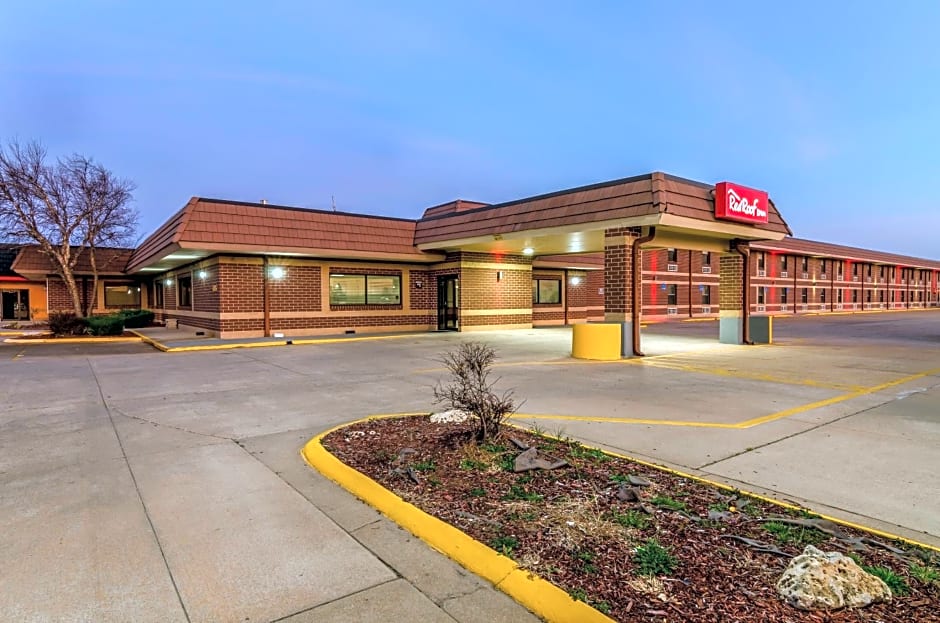 Red Roof Inn & Conference Center Wichita Airport