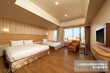 Deluxe Quadruple Room without View