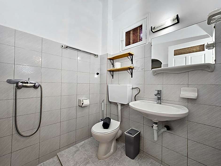 Pavlis Studios Kampos