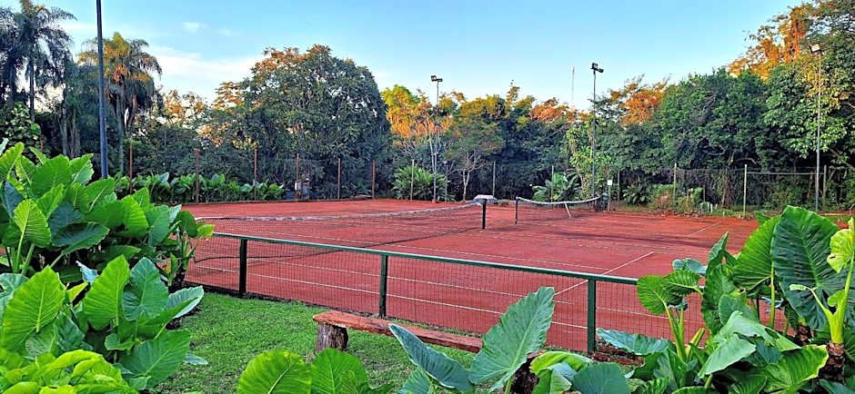 Hotel Raices Esturion