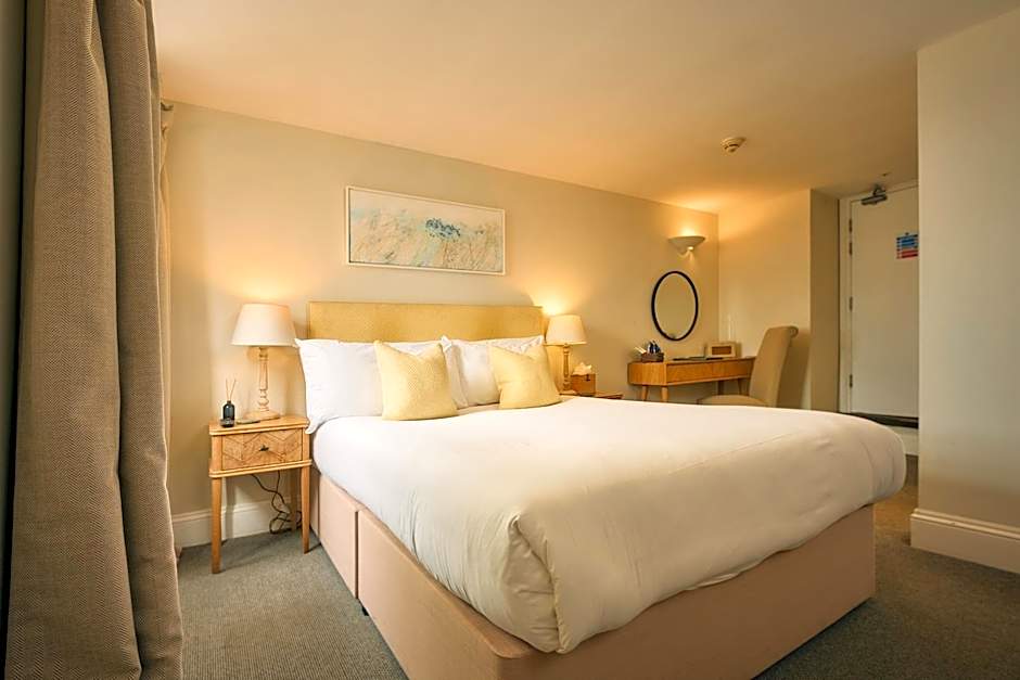 The Godolphin Hotel