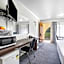 Gallery Motel