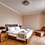 Lisi Hills Hotel