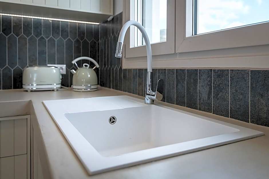 Remezzo Bayfront Suites