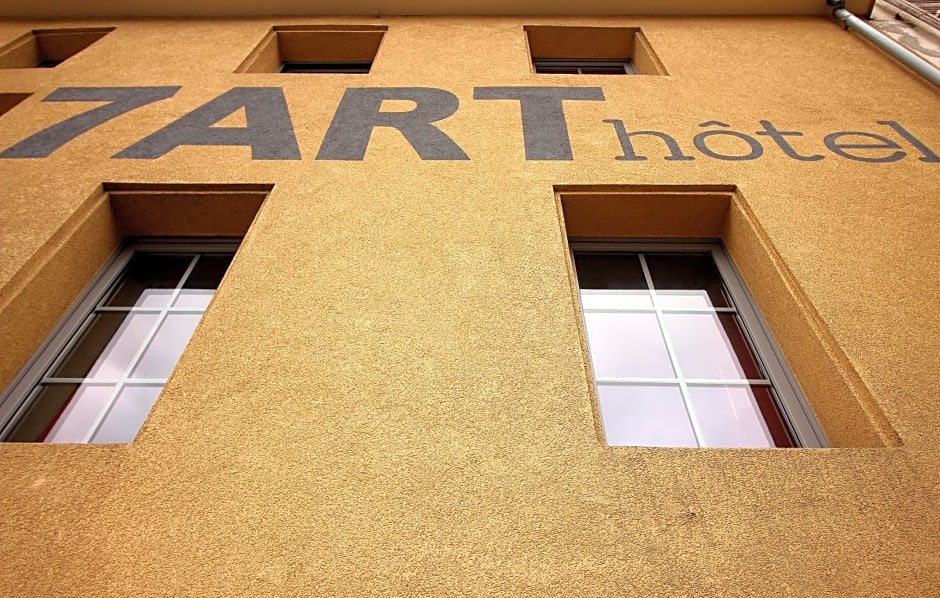 7Art Hotel