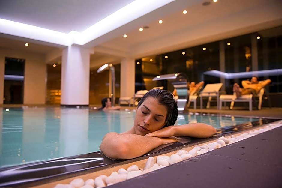 Las Gaviotas Suites Hotel & Spa