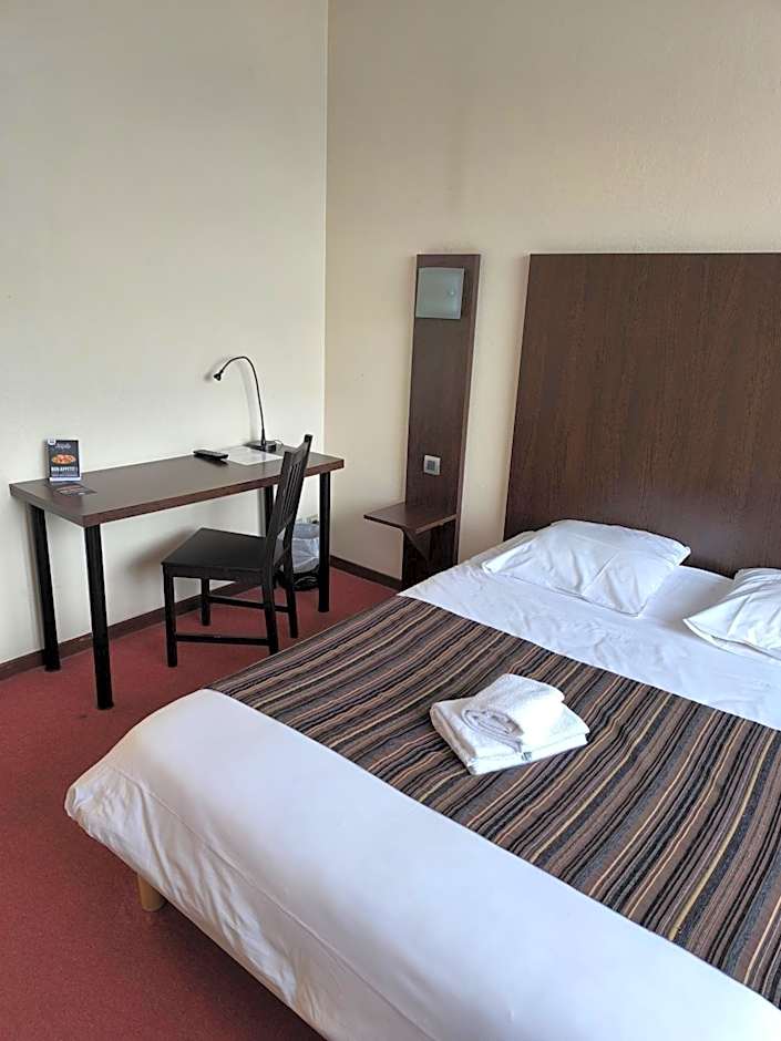 Adonis Lyon Est Hôtel Artys