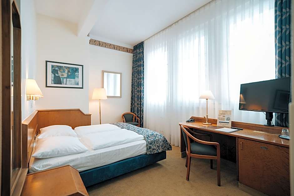 Photo 1 of 5 of Comfort 1 Double Bed or 2 Beds