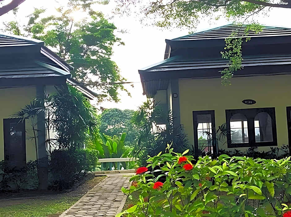 Khaolak Hillside Villa