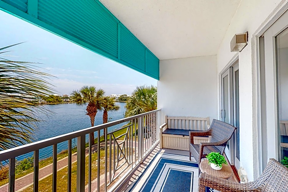 Carillon Beach Inn 202