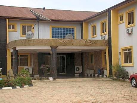 Royal Spring Holiday Inn