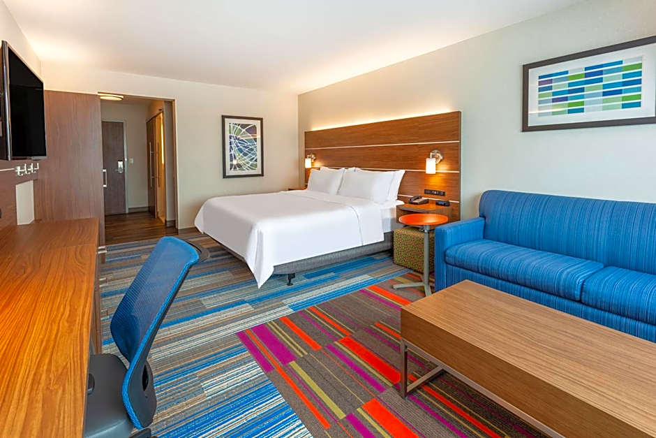 Holiday Inn Express and Suites Brunswick By IHG