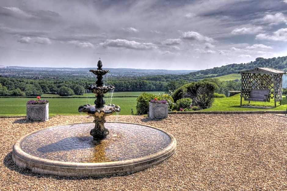 New House Country Hotel