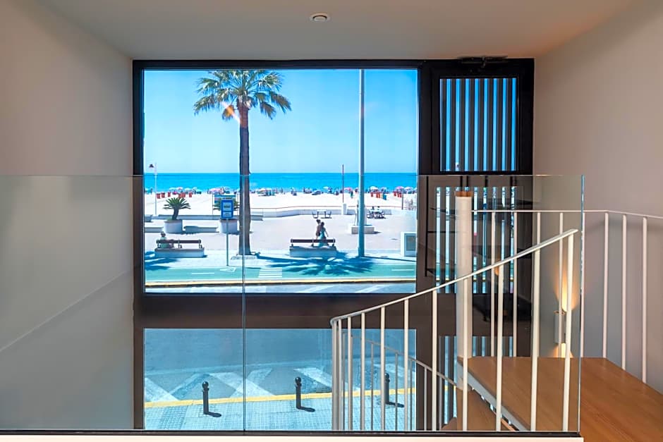 Apartamentos Playa Victoria - by Grupo Tribu