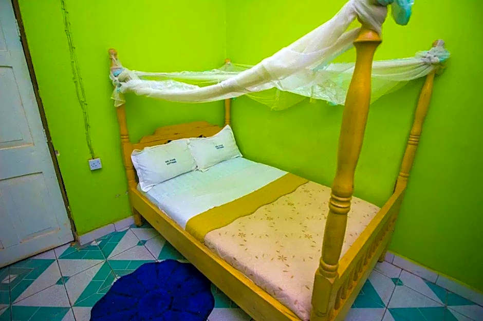Jinja Delight Motel – Jinja, DC