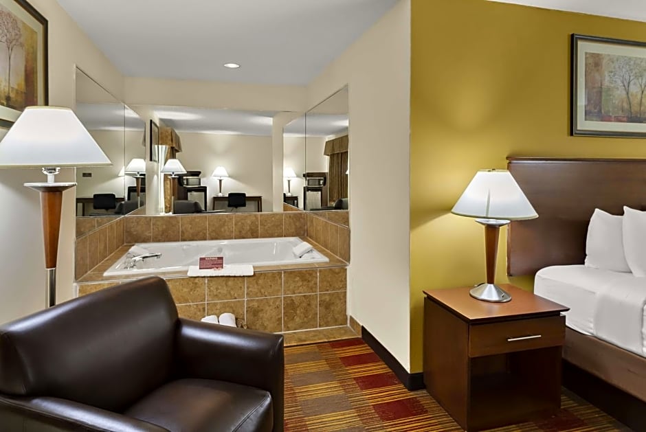 Best Western Lakewood Inn