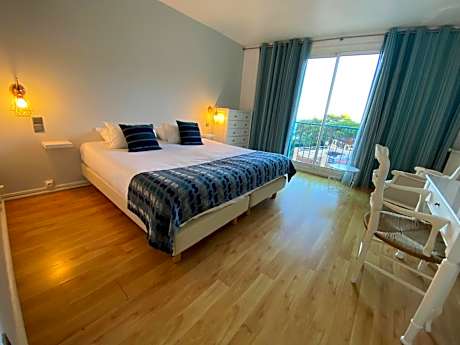 Double Room with Sea View - 55 in Double Bed