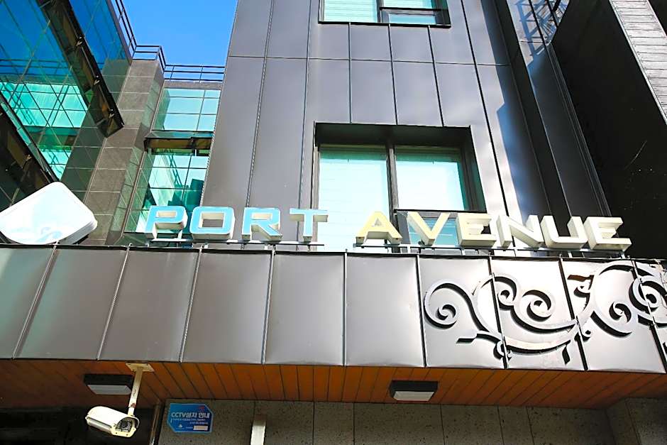 Port Avenue