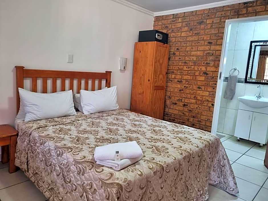 Airport Inn Bed and Breakfast