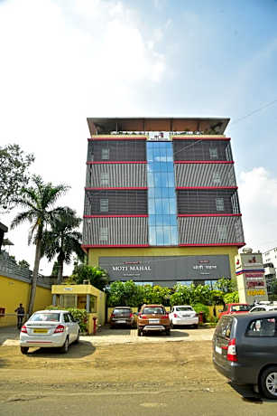 Hi 5 Hotel & Experience