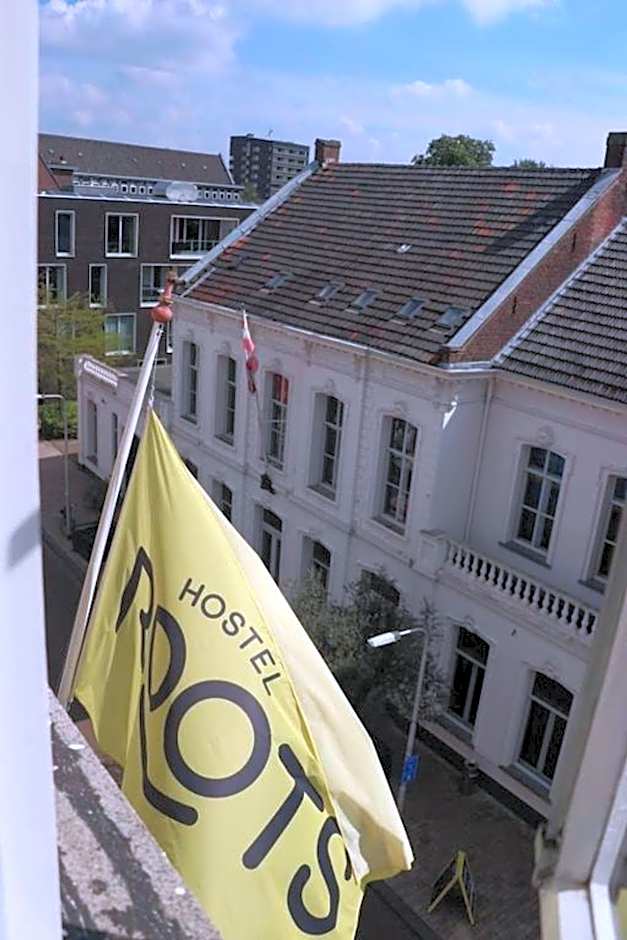 Hostel Roots