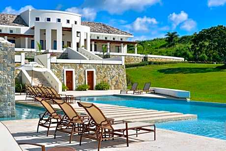 Las Verandas Hotel & Villas