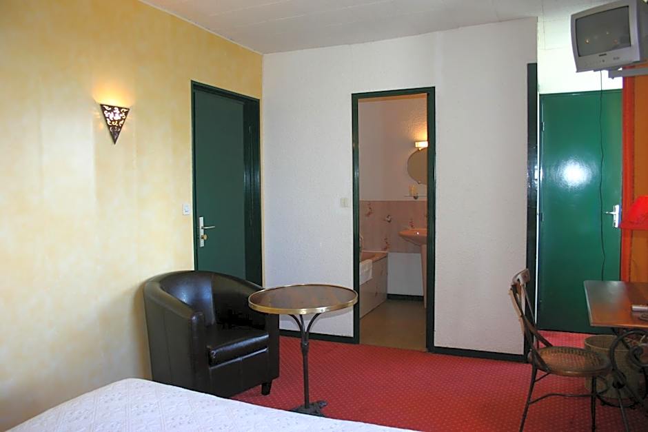 Zdjęcie 1 z 13 — Double Room