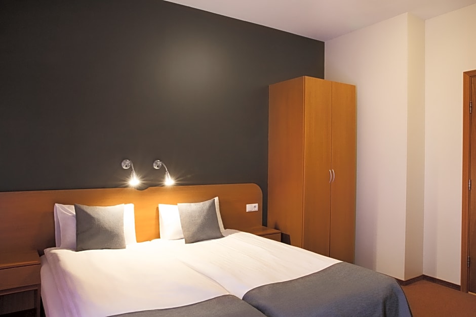 Photo 1 of 3 of Standard 2 Beds
