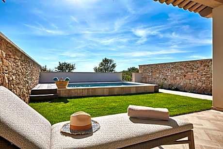 Suite with Private Pool