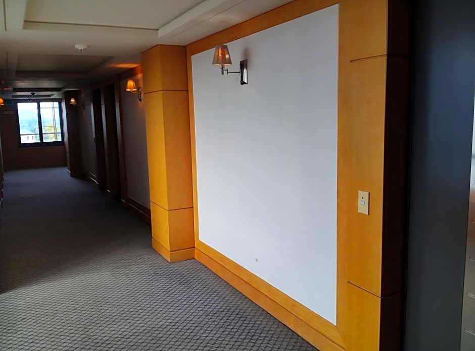 Seongsanpo Sky Hotel