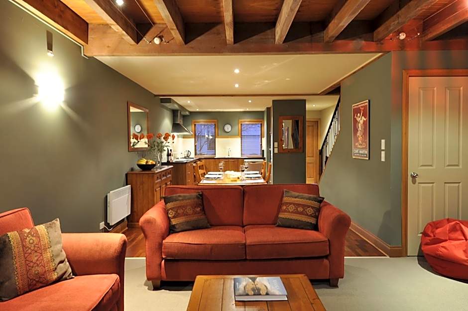 Lansdown Villa Apartments