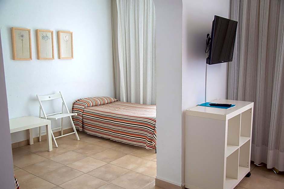 Casa Del Mar Hotel & Apartaments