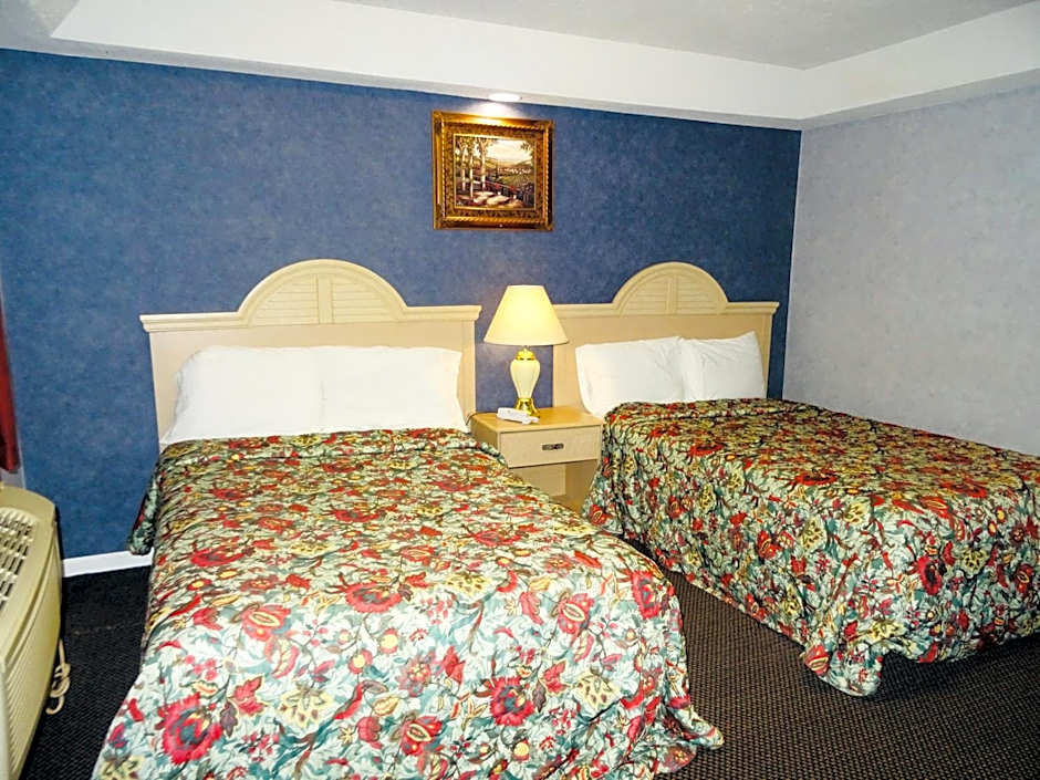 Village Inn & Suites - Smithville