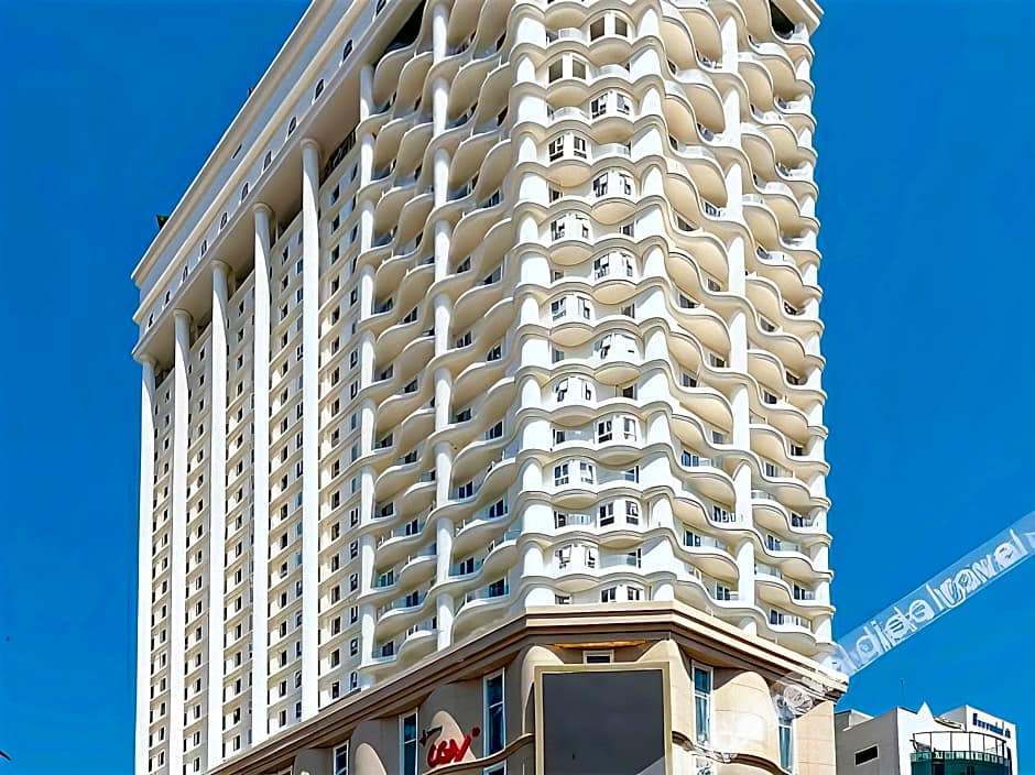 LA VELA Saigon Hotel