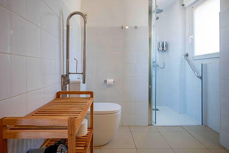 Bista Eder Hotel & Lodge