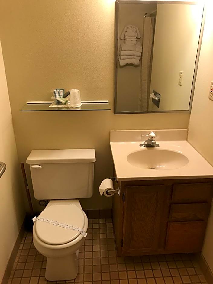 Exxon Quik Stop & Motel