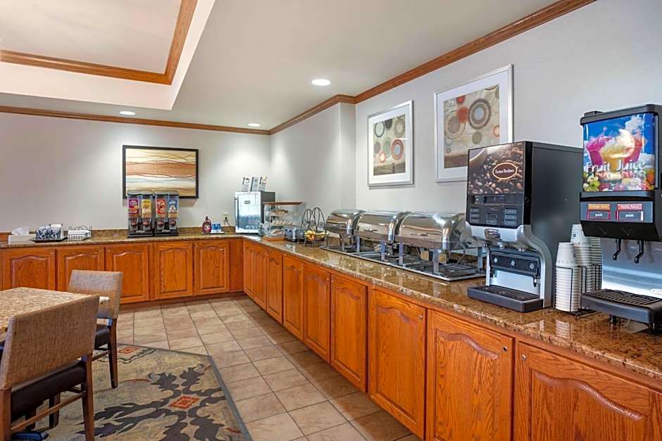 Best Western Plus Capital Inn