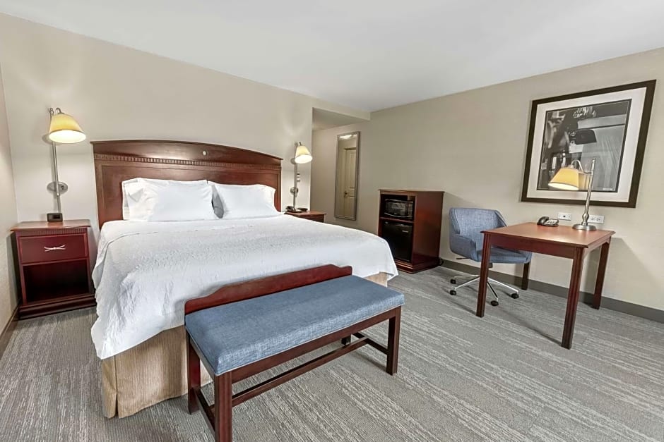 Hampton Inn By Hilton Nashua