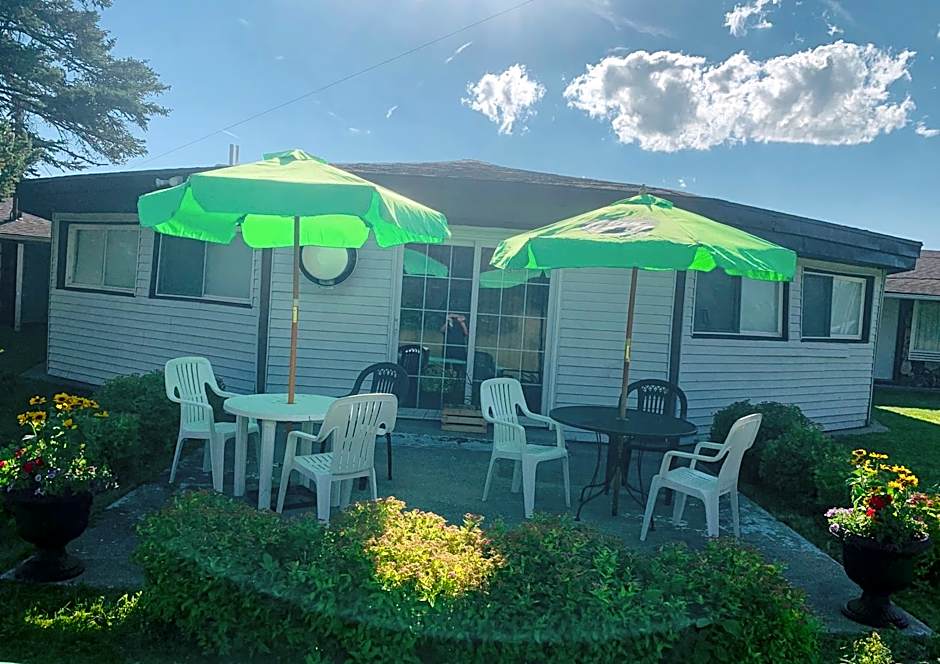 The Crossroads Motel