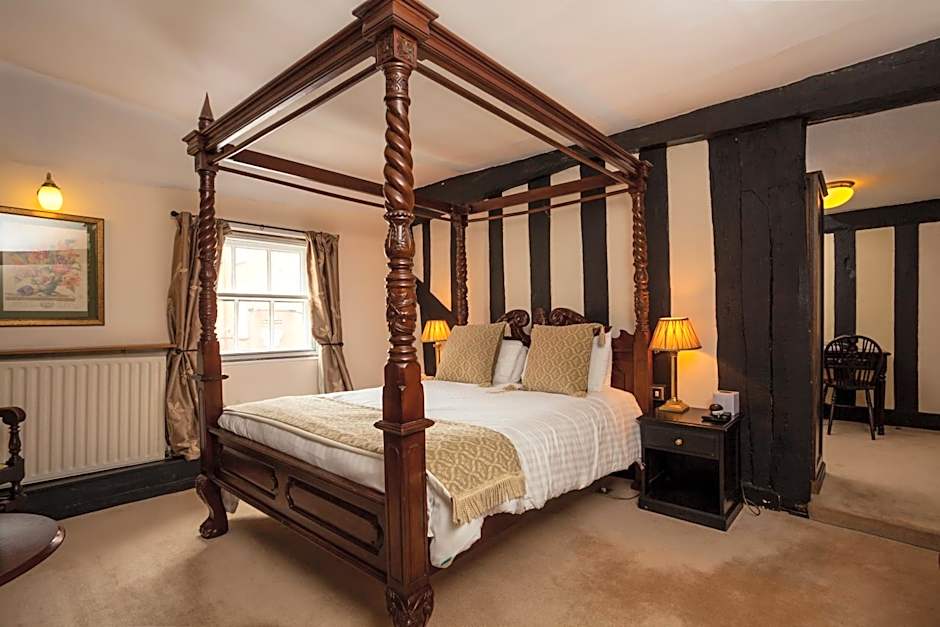 The Saracens Head Hotel
