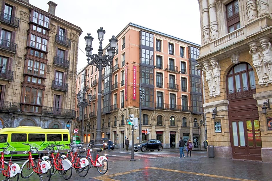 Petit Palace Arana Bilbao