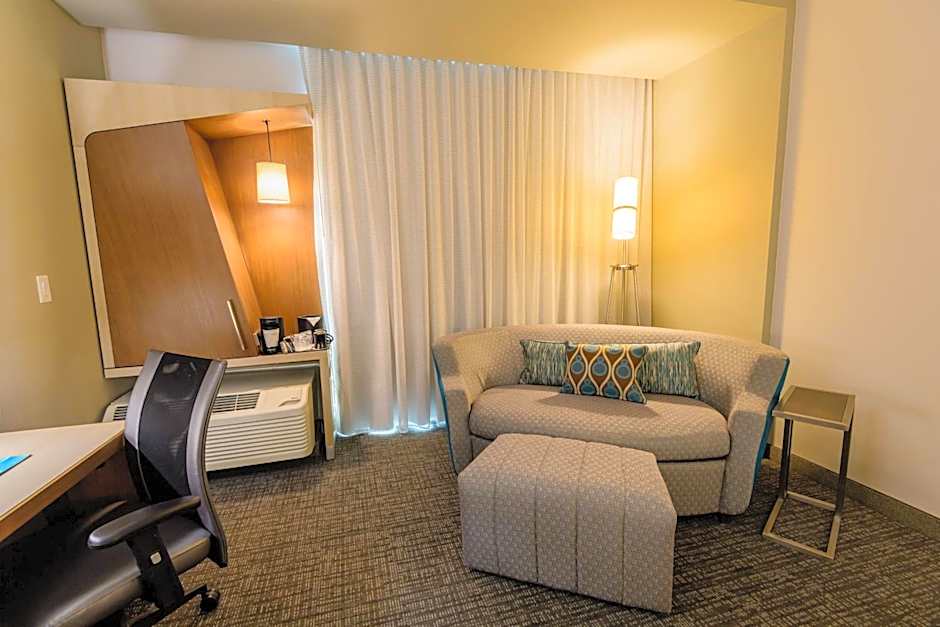 Courtyard by Marriott Lake Jackson
