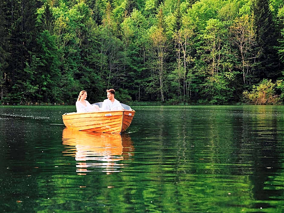 TAUROA Seehotel Grundlsee