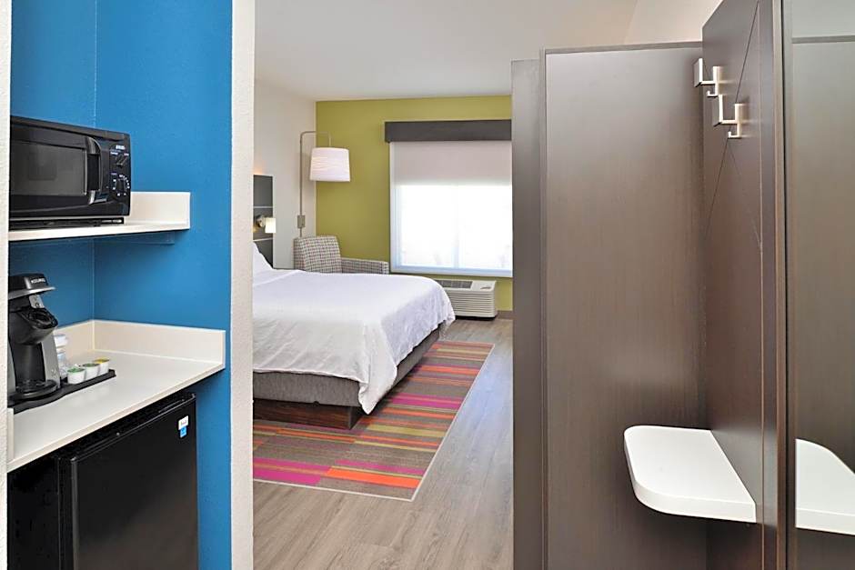 Holiday Inn Express & Suites Royse City - Rockwall by IHG